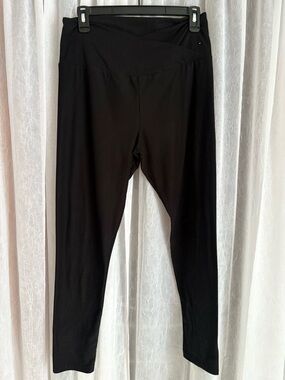 ✨3 SET✨No Boundaries Black Criss Cross Front Leggings